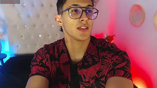 SalvadorFit from StripChat is Freechat