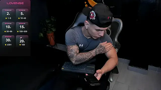 Girls: try live performances with matured performers, from dancing to quirks, in a variety of beautiful sex cams.