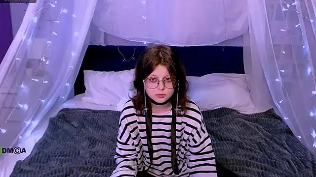 samanta_hotty from StripChat is Freechat