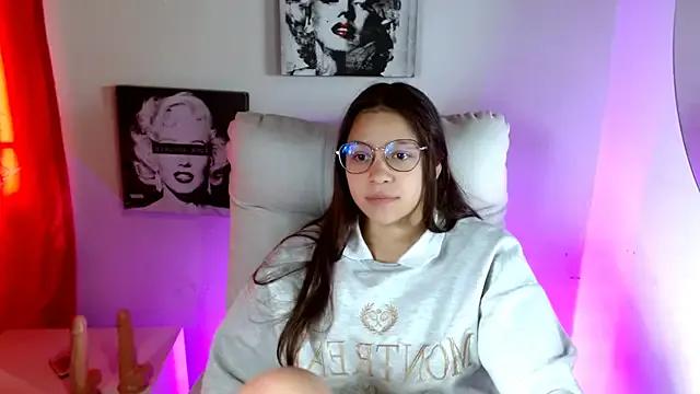 Girls: try live performances with matured performers, from dancing to quirks, in a variety of beautiful sex cams.