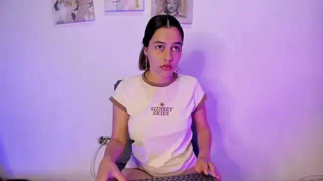 Girls: try live performances with matured performers, from dancing to quirks, in a variety of beautiful sex cams.