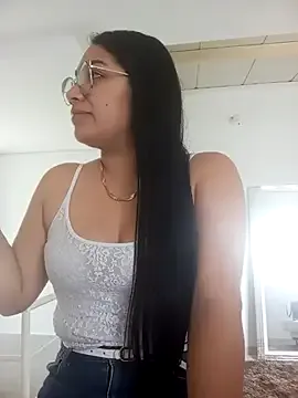 Samara_Outdoors from StripChat is Freechat