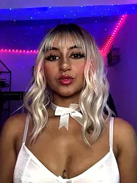 Samara_SaenzV from StripChat is Freechat