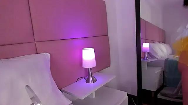 Girls: try live performances with matured performers, from dancing to quirks, in a variety of beautiful sex cams.