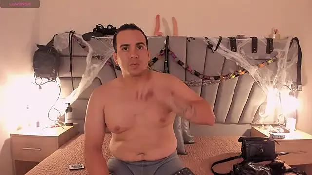 samy_carson_ from StripChat is Freechat
