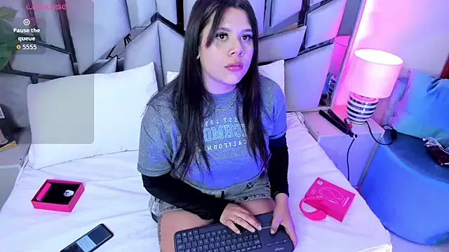 Girls: try live performances with matured performers, from dancing to quirks, in a variety of beautiful sex cams.