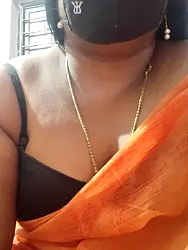 Sana14 from StripChat