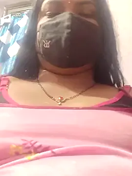 Sana14 from StripChat