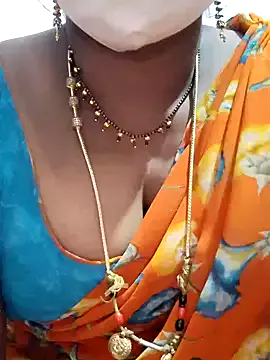 Sana14 from StripChat