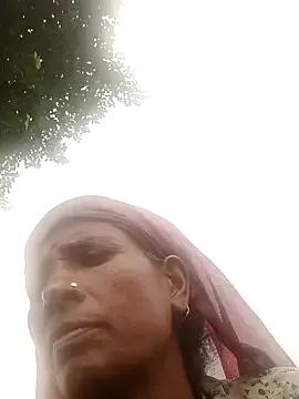 Sanam_babyyy from StripChat is Freechat