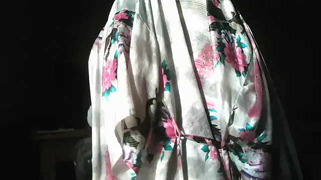 Sandra_Potiche from StripChat is Freechat