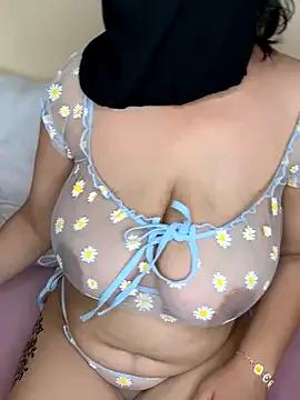Sandra_sexy_arabe from StripChat is Freechat