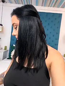 SandraSilver from StripChat is Freechat