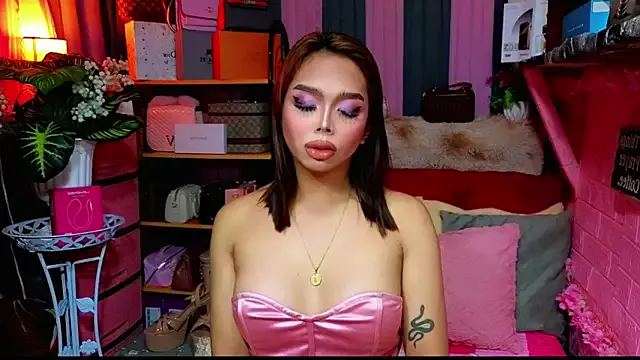 SanyaWalls from StripChat is Freechat