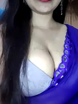 Sara_1618 from StripChat is Freechat