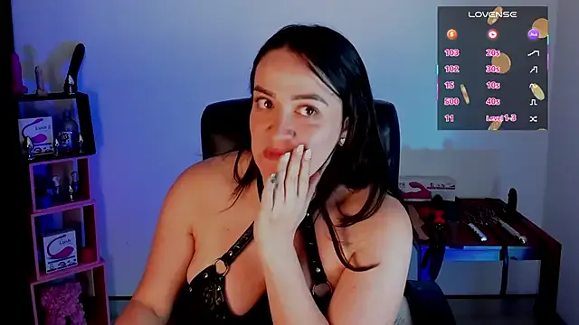 Girls: try live performances with matured performers, from dancing to quirks, in a variety of beautiful sex cams.