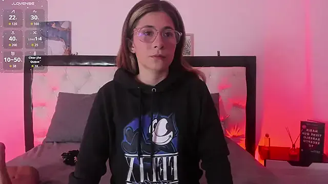 Sara_Roades from StripChat