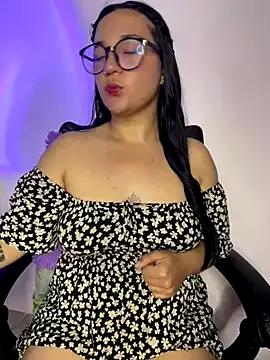 sara_roy04_ from StripChat