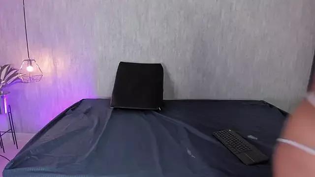 Girls: try live performances with matured performers, from dancing to quirks, in a variety of beautiful sex cams.