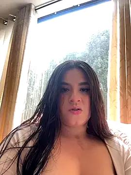 SaraBraun_ from StripChat is Freechat