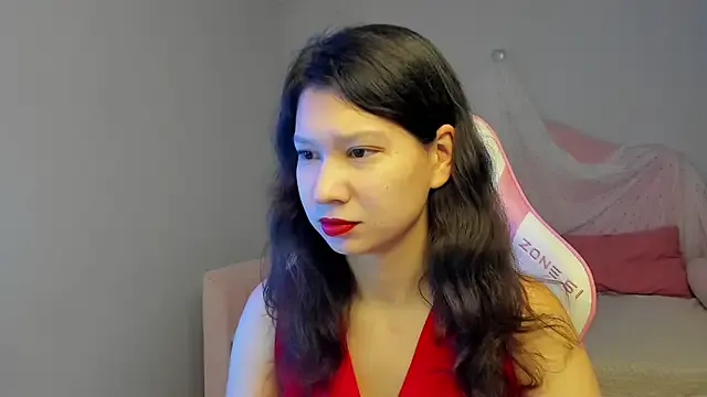 SaraDenars from StripChat is Freechat