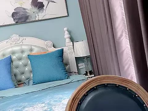 sarah111 from StripChat is Freechat