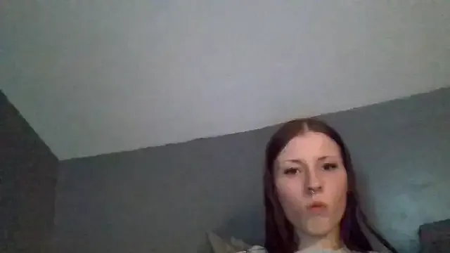 sarah2007 from StripChat is Freechat