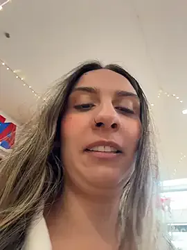 sarah_honey__ from StripChat is Freechat