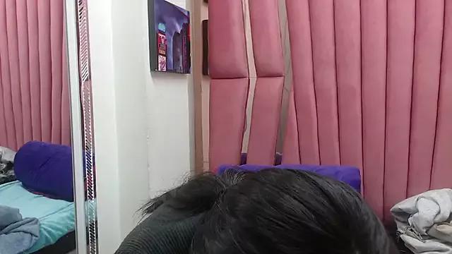 Sarah_Hornny from StripChat