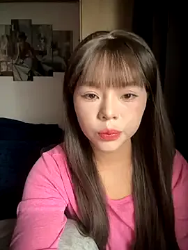 SarahBeii from StripChat is Freechat