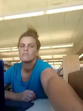 Sarahkat86 from StripChat