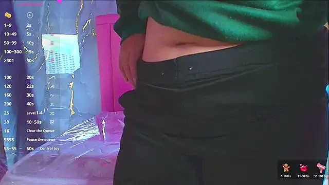 sarahrousse_ from StripChat is Freechat