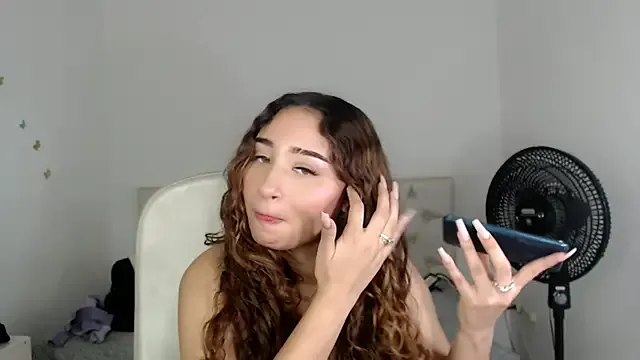 sasha_17_ from StripChat is Freechat