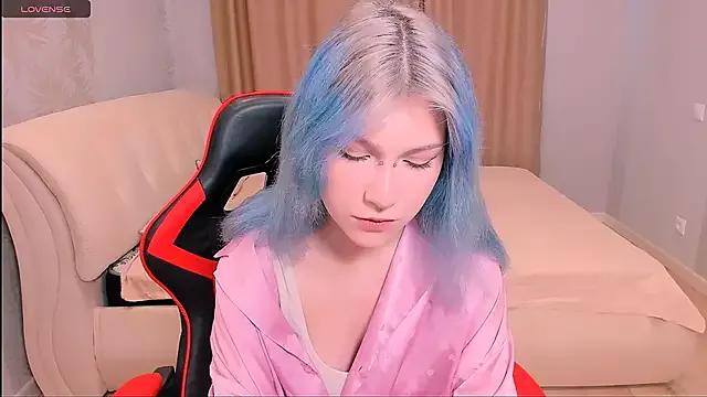 Sasha_Crystall from StripChat is Freechat