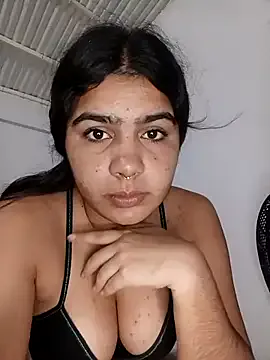 Sashalana from StripChat is Freechat