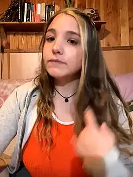 sashapulse from StripChat is Freechat