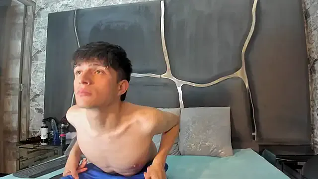 SaxxyBunnyAndJayzy from StripChat is Freechat