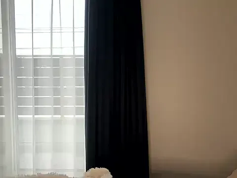 Saya_love from StripChat is Freechat