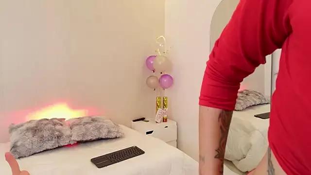 Girls: try live performances with matured performers, from dancing to quirks, in a variety of beautiful sex cams.