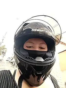 Scarlet_Aura from StripChat is Freechat