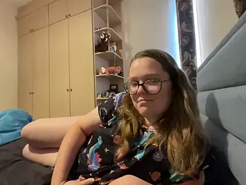 Scarletcum22 from StripChat is Freechat