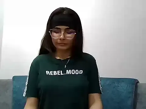 ScarlethXhyl from StripChat is Freechat