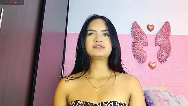 Scarlett099 from StripChat is Freechat