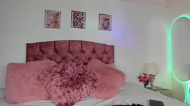 Scarlett_Jank from StripChat is Freechat