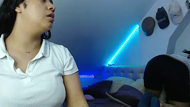 Girls: try live performances with matured performers, from dancing to quirks, in a variety of beautiful sex cams.