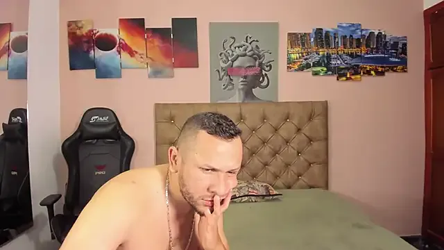 Girls: try live performances with matured performers, from dancing to quirks, in a variety of beautiful sex cams.