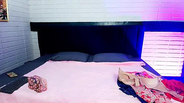 ScarlettBoobs_ from StripChat is Freechat
