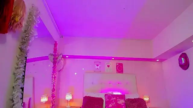 Girls: try live performances with matured performers, from dancing to quirks, in a variety of beautiful sex cams.