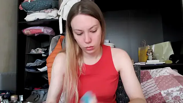 Girls: try live performances with matured performers, from dancing to quirks, in a variety of beautiful sex cams.