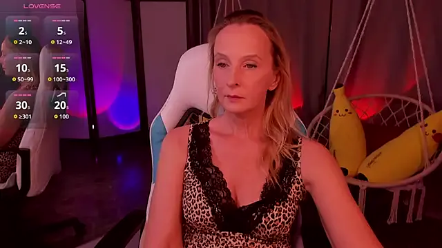 ScarlettPalmer from StripChat is Freechat